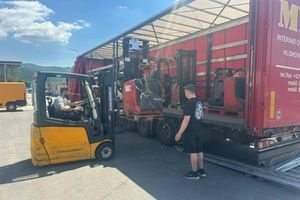 Nov&eacute; voz&iacute;ky Jungheinrich a Linde na sklade &mdash; novinky Booster Lift