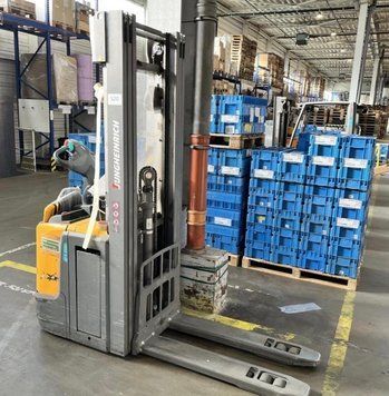 Použit&aacute; manipulačn&aacute; technika Jungheinrich ERC 216z - 525DZ Triplex Initalhub &mdash; Booster Lift