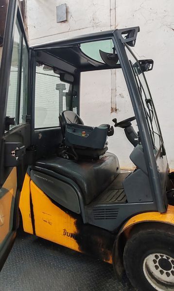 Použit&aacute; manipulačn&aacute; technika Jungheinrich DFG430s /5828mh/ 4.3m/ 2014y &mdash; Booster Lift