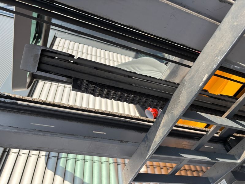 Použit&aacute; manipulačn&aacute; technika Jungheinrich ETV 216 &mdash; Booster Lift