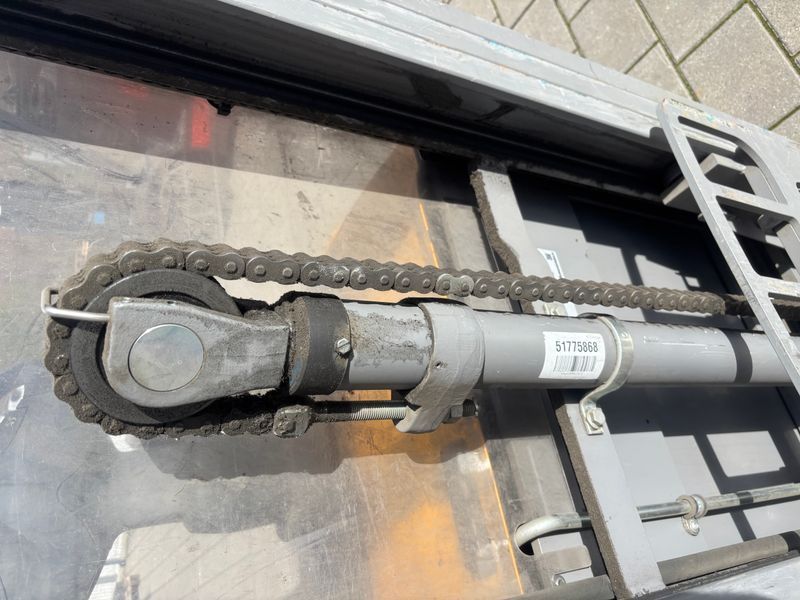 Použit&aacute; manipulačn&aacute; technika Jungheinrich ERC 216z - 525DZ Triplex Initalhub &mdash; Booster Lift