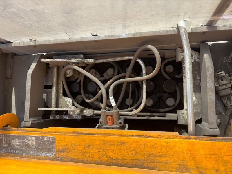 Použit&aacute; manipulačn&aacute; technika Jungheinrich ERC 216z - 525DZ Triplex Initalhub &mdash; Booster Lift