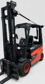 Použit&aacute; manipulačn&aacute; technika Linde E50HL-01 nur 81 Stunden &mdash; Booster Lift