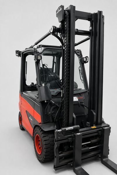 Použit&aacute; manipulačn&aacute; technika Linde E50HL-01 nur 81 Stunden &mdash; Booster Lift