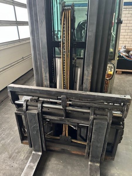 Used material handling equipment Still RX60-30L &mdash; Booster Lift