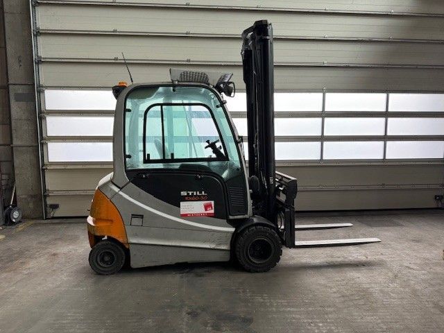 Used material handling equipment Still RX60-30L &mdash; Booster Lift