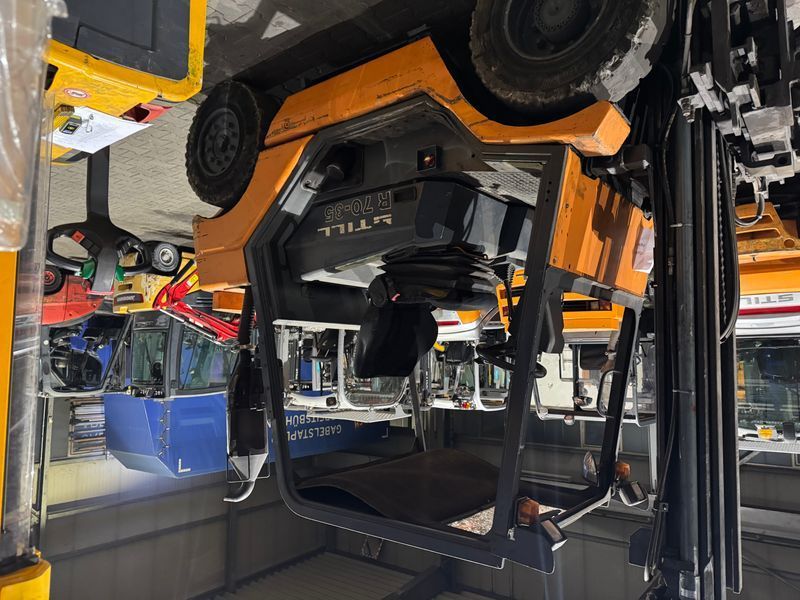 Použit&aacute; manipulačn&aacute; technika Still R70-35 &mdash; Booster Lift