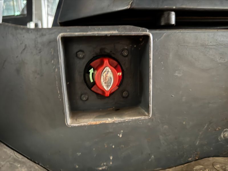 Použit&aacute; manipulačn&aacute; technika Still R70-35 &mdash; Booster Lift