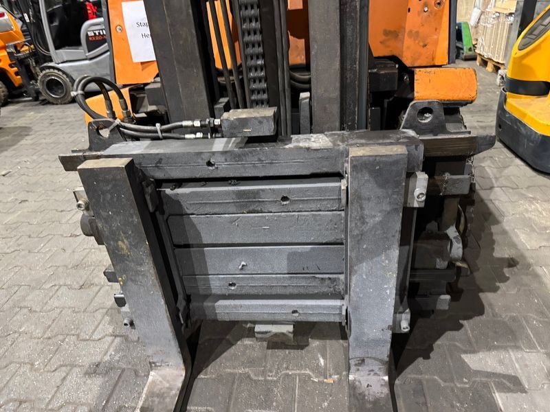 Použit&aacute; manipulačn&aacute; technika Still R70-35 &mdash; Booster Lift