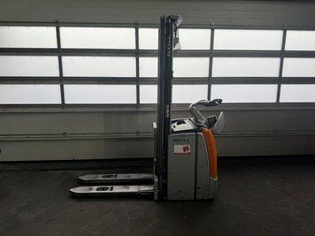 Used material handling equipment Still EXV-SF14 mit Initialhub &mdash; Booster Lift