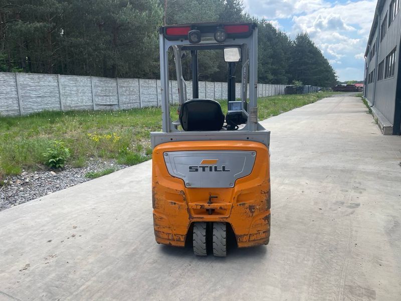 Použit&aacute; manipulačn&aacute; technika Still RX20-16 drive-in &mdash; Booster Lift