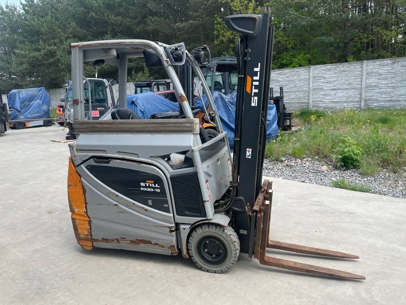 Použit&aacute; manipulačn&aacute; technika Still RX20-16 drive-in &mdash; Booster Lift