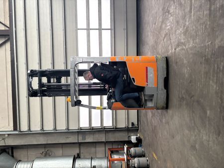 Used material handling equipment Still FM-X 10 &mdash; Booster Lift