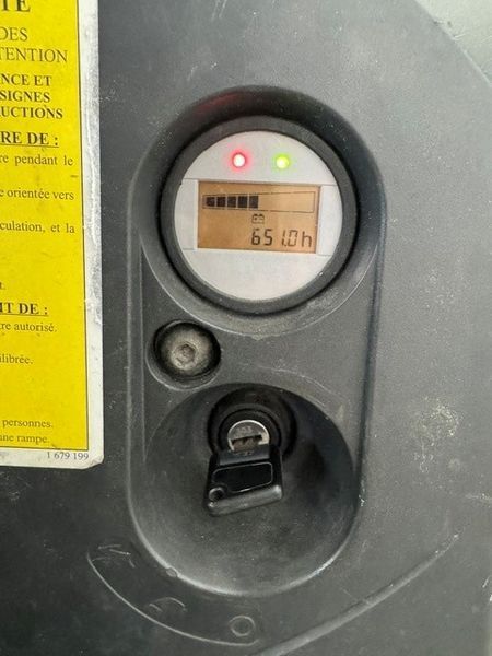 Použit&aacute; manipulačn&aacute; technika Still EXU 16 LI-Ion &mdash; Booster Lift