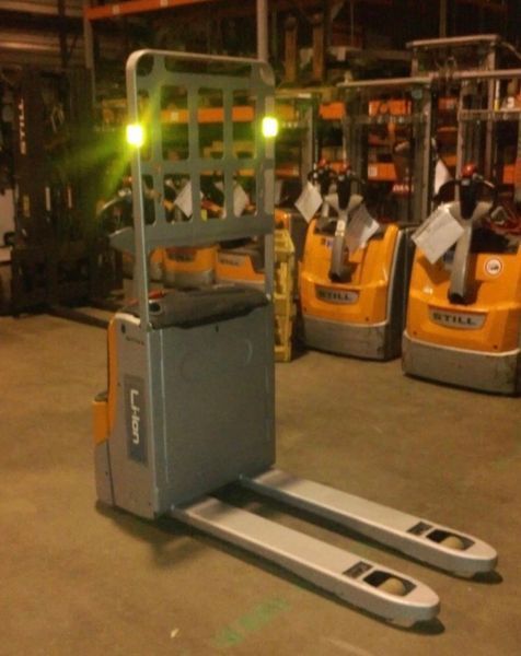 Used material handling equipment Still EXU 16 LI-Ion &mdash; Booster Lift
