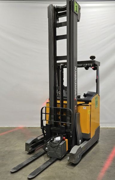 Použit&aacute; manipulačn&aacute; technika Jungheinrich ETV 214 8.72m/ 2020y/ 13550h &mdash; Booster Lift