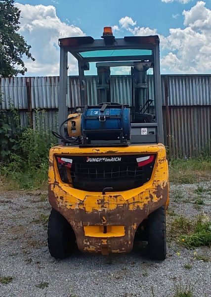 Použit&aacute; manipulačn&aacute; technika Jungheinrich TFG 430s 4.7m / 3096mh/ 2016y &mdash; Booster Lift