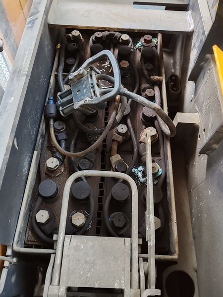 Použit&aacute; manipulačn&aacute; technika Jungheinrich ERD 120 defect &mdash; Booster Lift