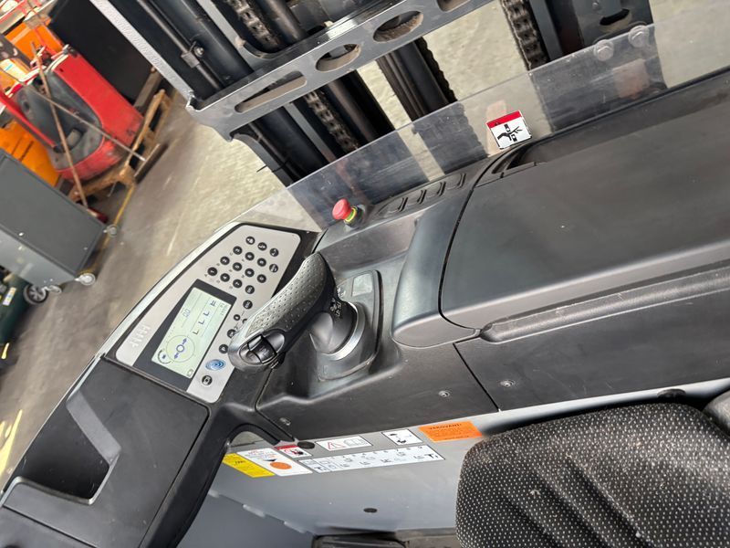 Použit&aacute; manipulačn&aacute; technika Still FM-X14 &mdash; Booster Lift