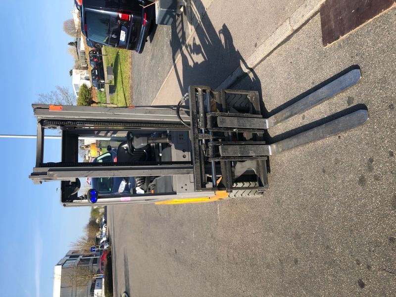 Použit&aacute; manipulačn&aacute; technika Jungheinrich EFG215 Li-ion /3.3m/ 10394h &mdash; Booster Lift