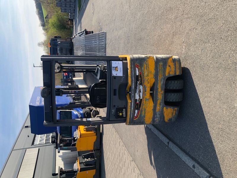 Použit&aacute; manipulačn&aacute; technika Jungheinrich EFG215 Li-ion /3.3m/ 10394h &mdash; Booster Lift
