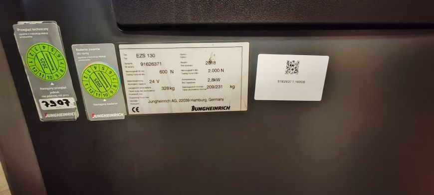 Použit&aacute; manipulačn&aacute; technika Jungheinrich EZS130 &mdash; Booster Lift