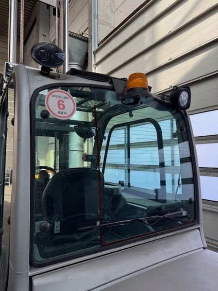 Použit&aacute; manipulačn&aacute; technika Still RX 60-40 &mdash; Booster Lift
