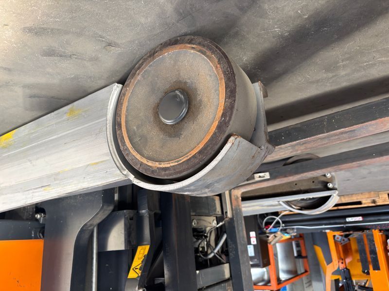 Used material handling equipment Still FM-X17 &mdash; Booster Lift