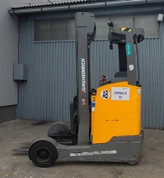 Used material handling equipment Jungheinrich ETV C16 / 2018y/ 6586mh/ 6.2m &mdash; Booster Lift