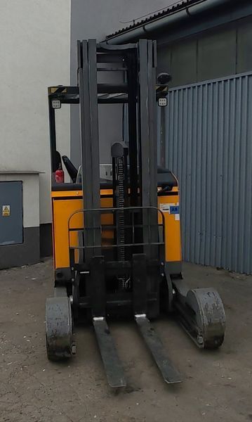 Použit&aacute; manipulačn&aacute; technika Jungheinrich ETV C16 / 2018y/ 6586mh/ 6.2m &mdash; Booster Lift