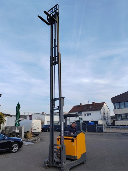 Used material handling equipment Jungheinrich ETM 214 Li-ion/ Camera/ drive-in &mdash; Booster Lift