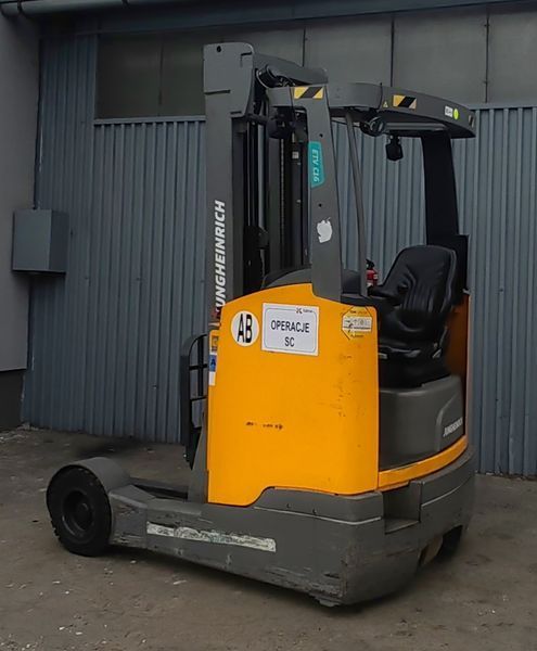 Použit&aacute; manipulačn&aacute; technika Jungheinrich ETV C16 / 2018y/ 6586mh/ 6.2m &mdash; Booster Lift