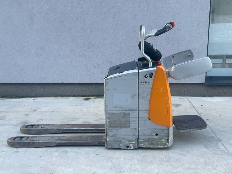Used material handling equipment Still EXU SF-20 &mdash; Booster Lift