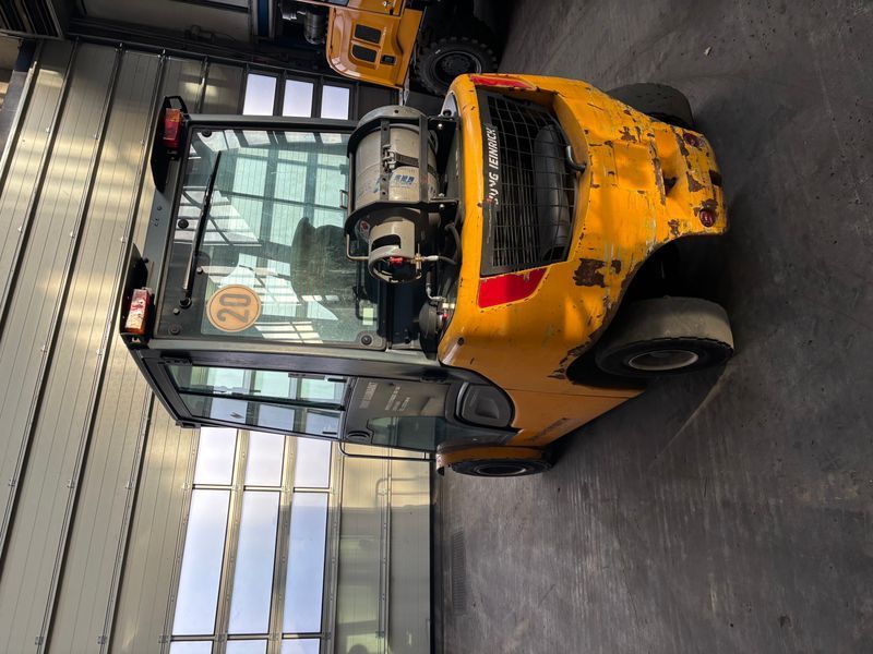 Použit&aacute; manipulačn&aacute; technika Jungheinrich TFG 425 S &mdash; Booster Lift