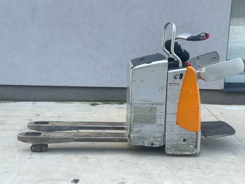 Used material handling equipment Still EXU SF-20 &mdash; Booster Lift