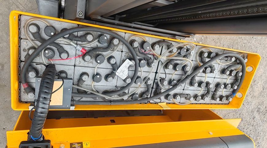 Použit&aacute; manipulačn&aacute; technika Jungheinrich ETV C16 / 2018y/ 6586mh/ 6.2m &mdash; Booster Lift
