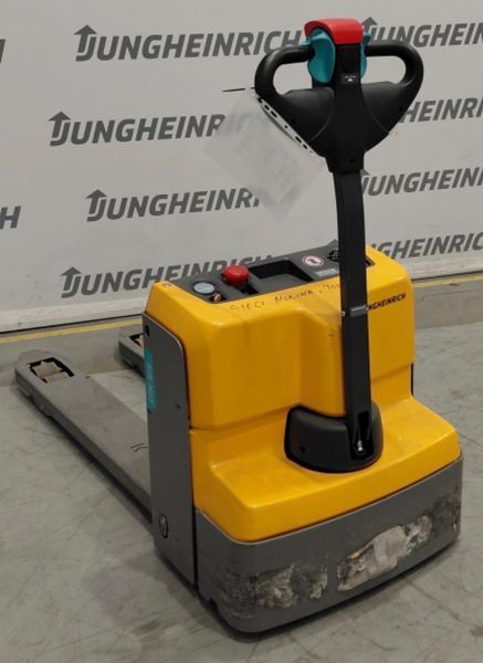 Used material handling equipment Jungheinrich EJE-M13 &mdash; Booster Lift