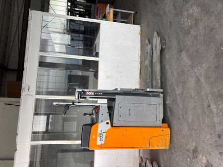 Použit&aacute; manipulačn&aacute; technika Still SXD20 &mdash; Booster Lift
