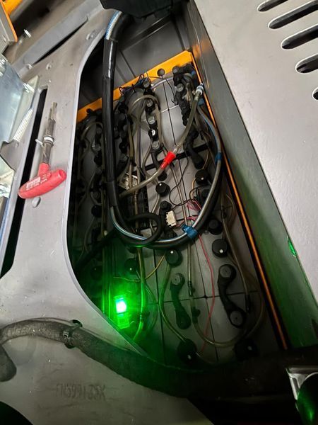 Použit&aacute; manipulačn&aacute; technika Jungheinrich EKX 410 Schienengef&uuml;hrt mit PSA &mdash; Booster Lift