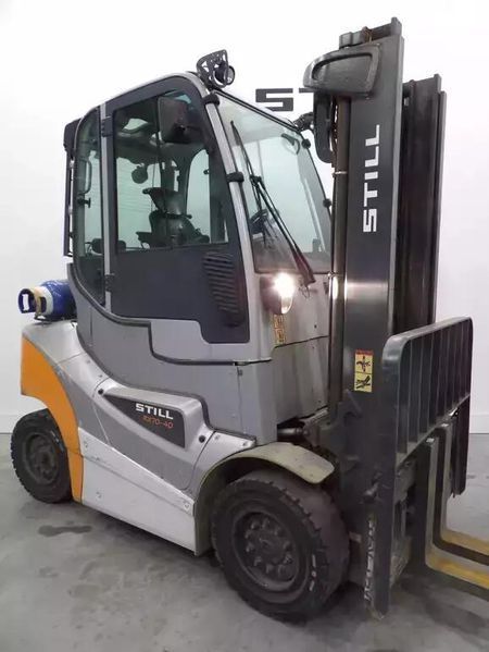 Used material handling equipment Still RX70-40T &mdash; Booster Lift