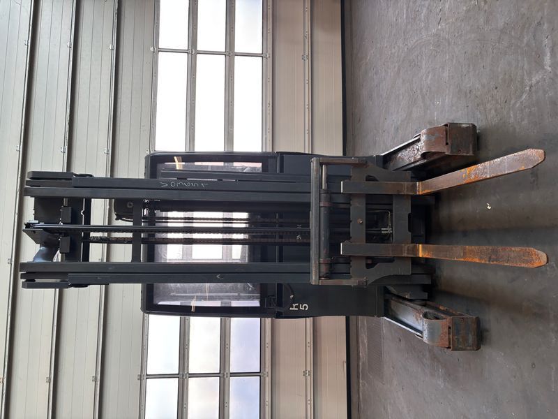 Used material handling equipment Linde R 14 &mdash; Booster Lift