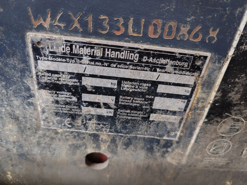 Použit&aacute; manipulačn&aacute; technika Linde L12 battery problem &mdash; Booster Lift