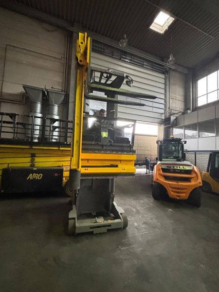Použit&aacute; manipulačn&aacute; technika Jungheinrich EKX 410 Schienengef&uuml;hrt mit PSA &mdash; Booster Lift