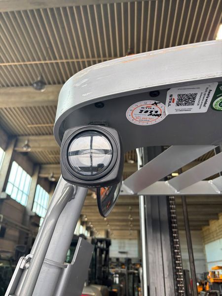 Použit&aacute; manipulačn&aacute; technika Still FM-X 14 &mdash; Booster Lift