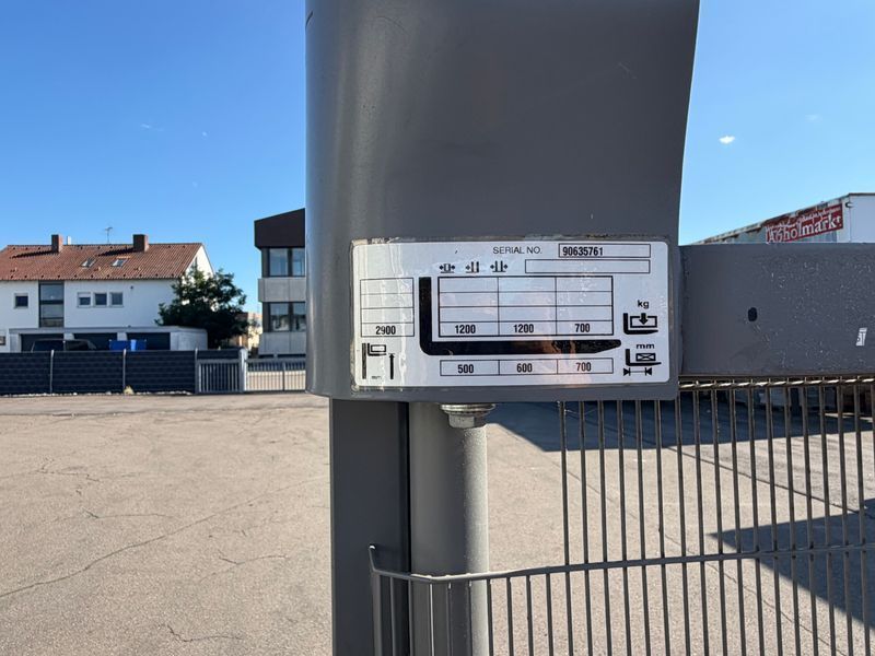Použit&aacute; manipulačn&aacute; technika Jungheinrich EJC 112 li-ion 2.9m/ cold store &mdash; Booster Lift