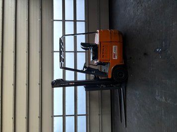 Used material handling equipment Still R50-15 &mdash; Booster Lift