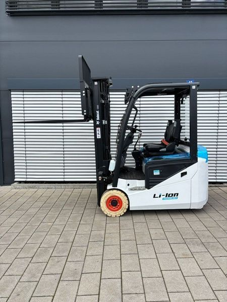 Použit&aacute; manipulačn&aacute; technika Bobcat B16NT Li-Ion Neuger&auml;t!!! &mdash; Booster Lift