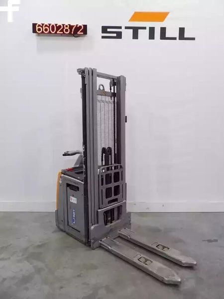 Použit&aacute; manipulačn&aacute; technika Still EXVSF 14 LI-ION &mdash; Booster Lift