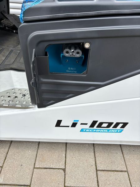 Použit&aacute; manipulačn&aacute; technika Bobcat B16NT Li-Ion Neuger&auml;t!!! &mdash; Booster Lift