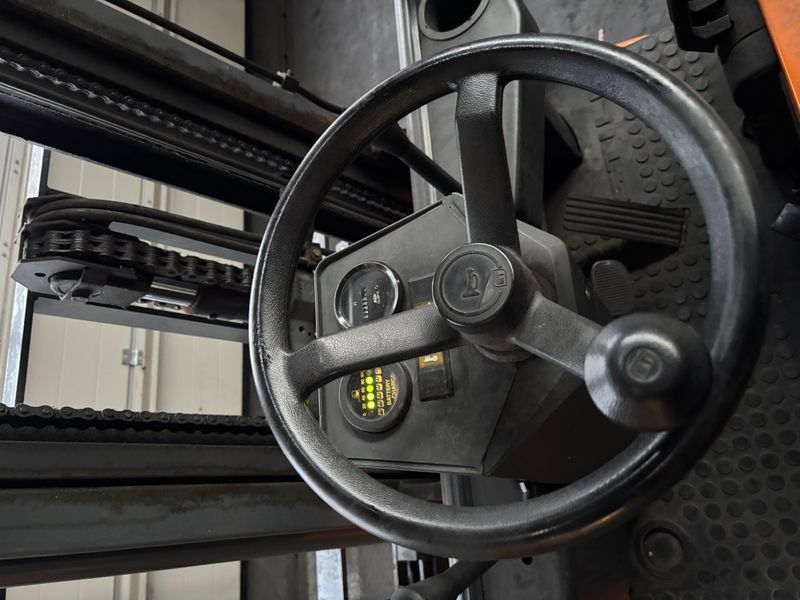 Použit&aacute; manipulačn&aacute; technika Still R50-15 &mdash; Booster Lift